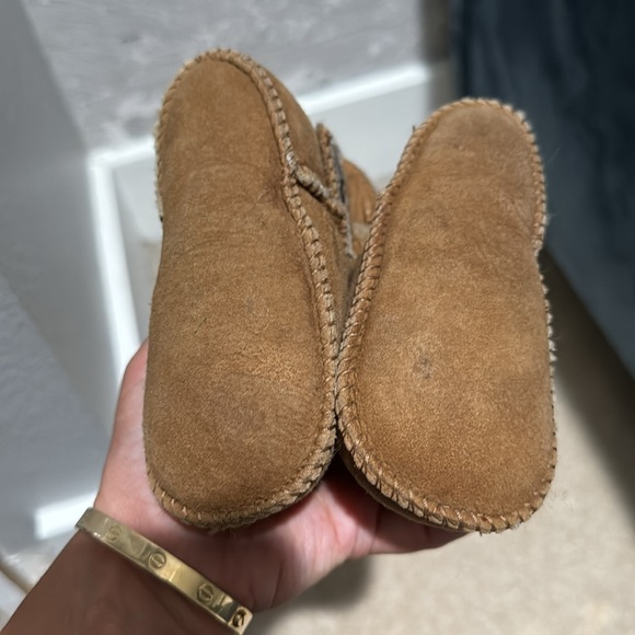 Ugg baby soft bottom slipper size small - Picture 4 of 4
